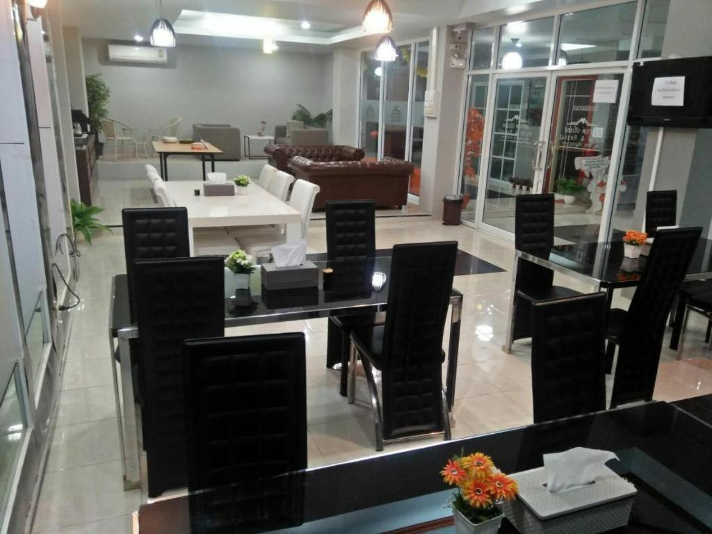 Atikarn Princess Hotel & Resort Удон-Тхани Экстерьер фото